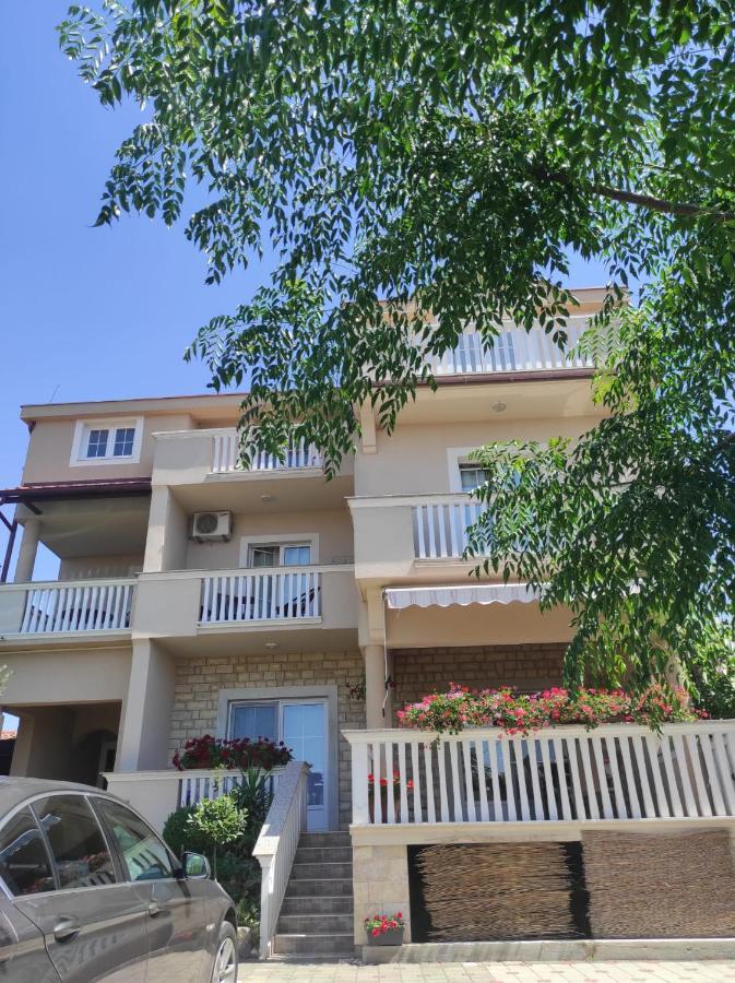 Apartments Filipovic 比奥格勒·纳·莫鲁 外观 照片