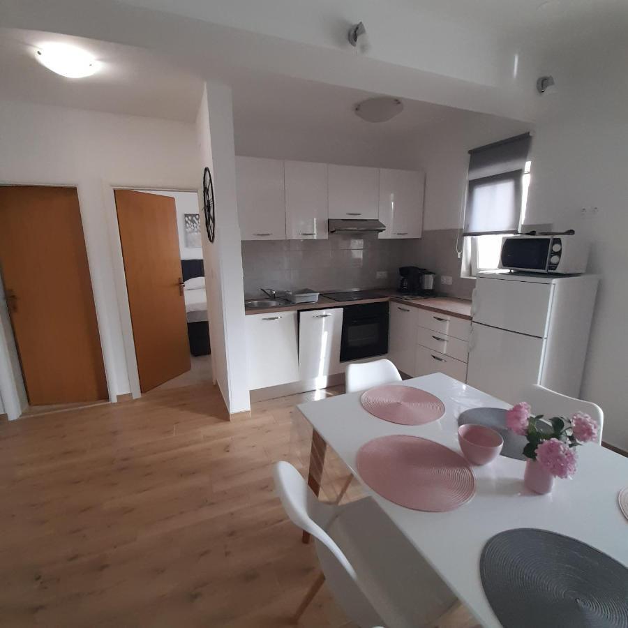 Apartments Filipovic 比奥格勒·纳·莫鲁 外观 照片